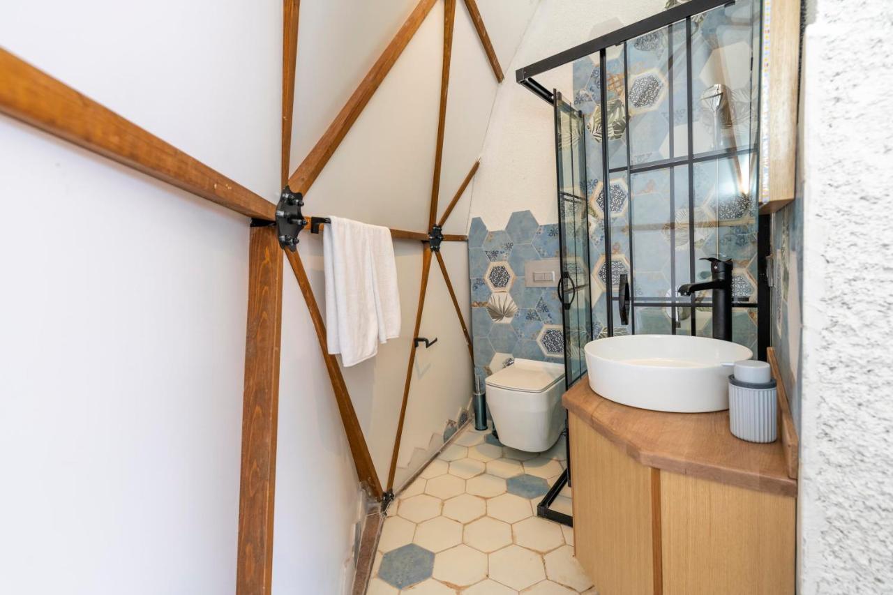 Kalkan Dome Suites & Deluxe-Glamping Holiday In Kalkan Kaş Dış mekan fotoğraf