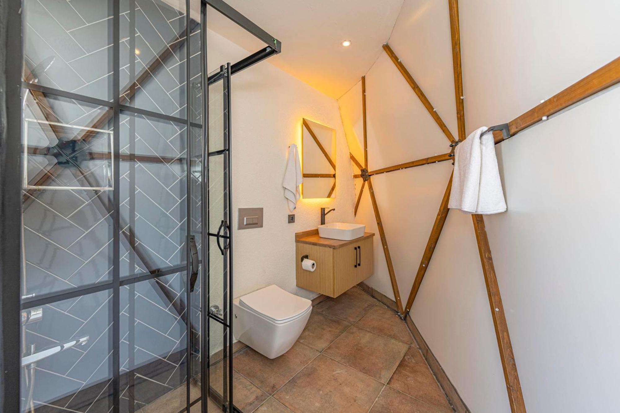 Kalkan Dome Suites & Deluxe-Glamping Holiday In Kalkan Kaş Dış mekan fotoğraf