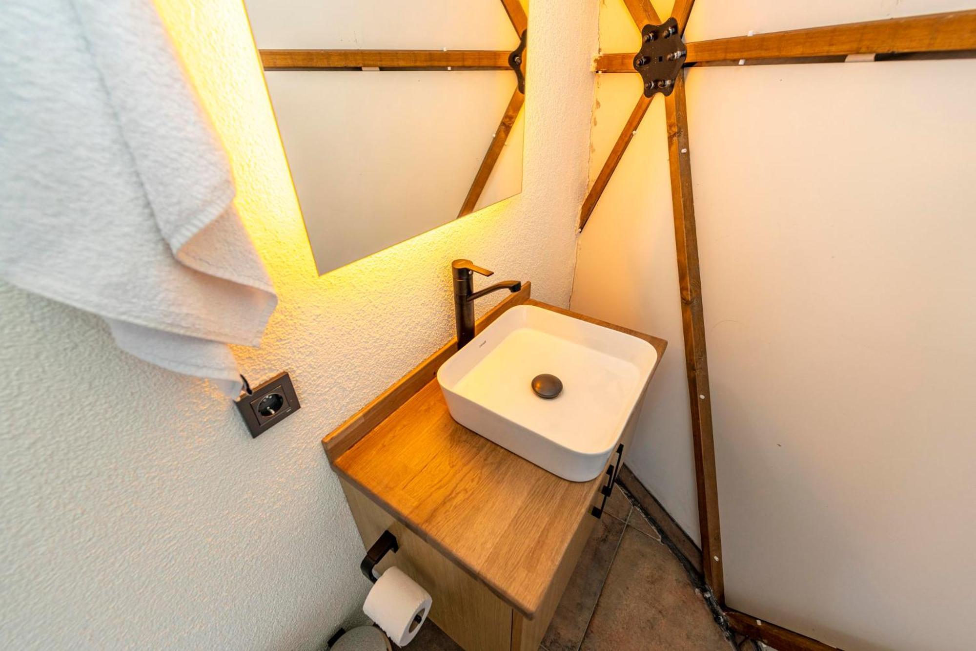 Kalkan Dome Suites & Deluxe-Glamping Holiday In Kalkan Kaş Dış mekan fotoğraf