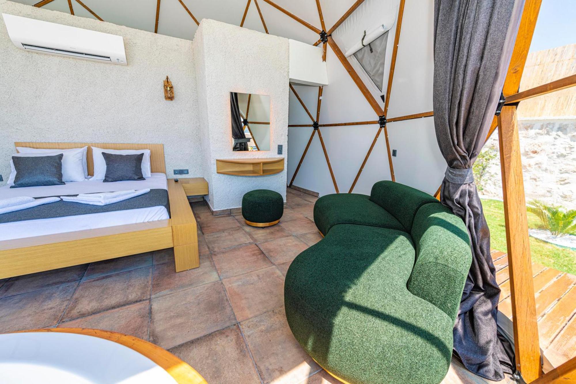 Kalkan Dome Suites & Deluxe-Glamping Holiday In Kalkan Kaş Dış mekan fotoğraf